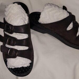 Josef Seibel Black Air Massage 3 buckle  Sandals Size 36  sz 5.5 or 6 preowned